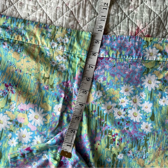 Tommy Hilfiger Floral Print Short Size 14 Cotton Blend Mid Rise Pockets - Picture 6 of 10